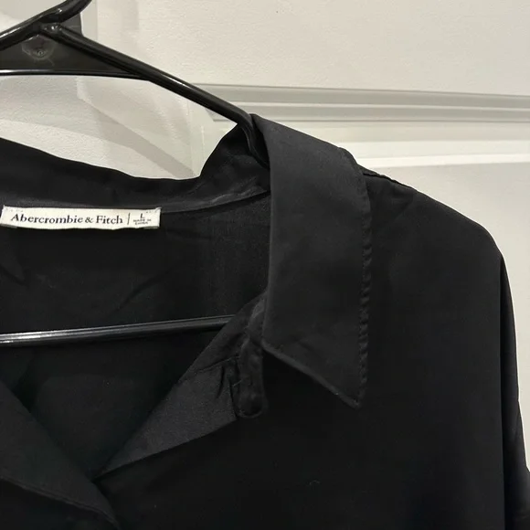 Abercrombie Silk / Satin Long Sleeve Top - Picture 2 of 3